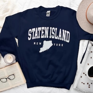 Staten Island Sweatshirt, Comfort Staten Island Map Sweater, New York Staten Island Crewneck S-3XL Unisex