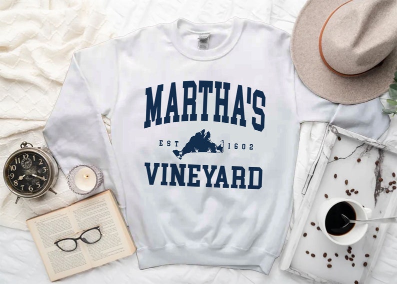Martha's Vineyard Sweatshirt, Comfort Marthas Vineyard Island Sweater, Martha's Vineyard Island Shirt Crewneck White