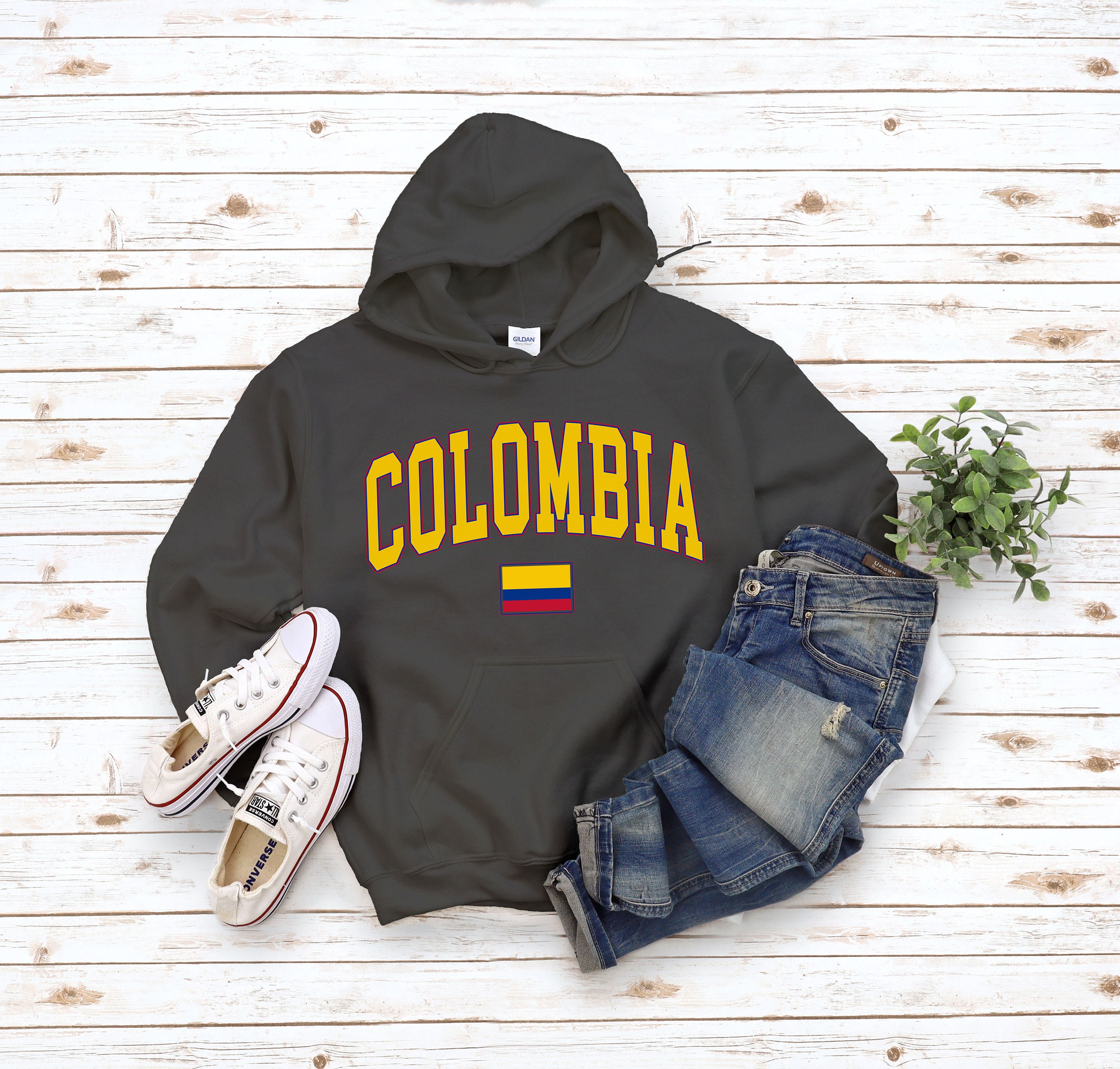 10 Pesos Columbia Postage Stamp T Shirt - Maroon Stencil Art 10 Pesos Columbia Postage Stamp T Shirt - Maroon Stencil Art