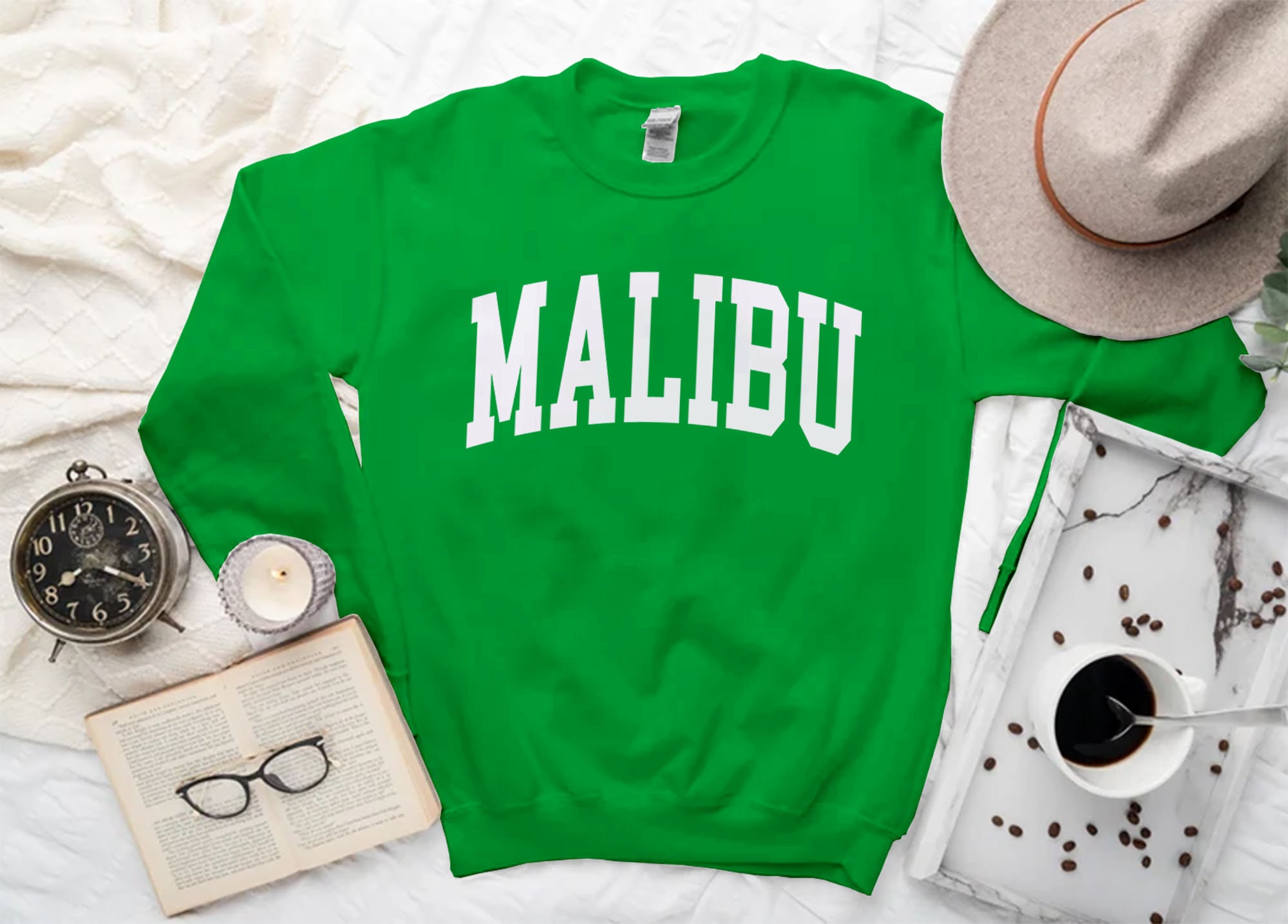 Felpa Donna Con Stampa 'Malibu California' - Maglione In Felpa Girocollo, Taglio Comodo, Maniche Lunghe, Diversi Colori