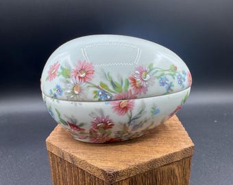 F.M. Limoges France Cottage Spring Floral Porcelain Lidded Trinket Jewelry Box