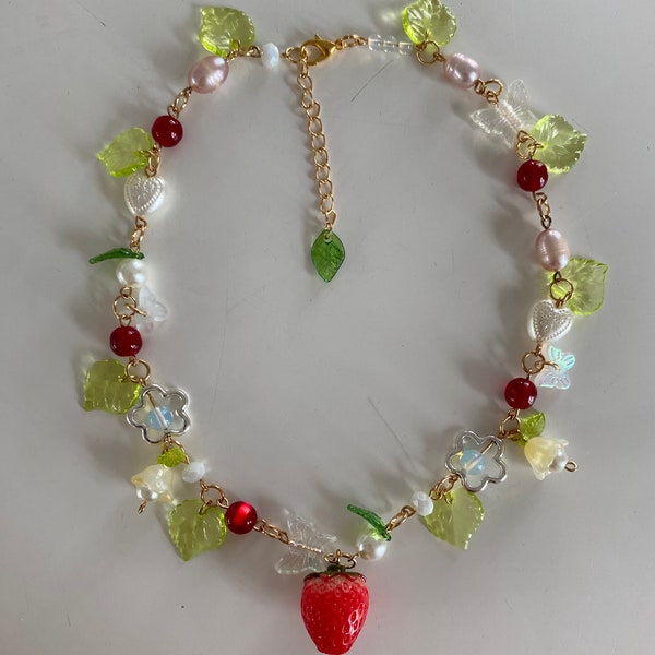 gold Strawberry leaf necklace