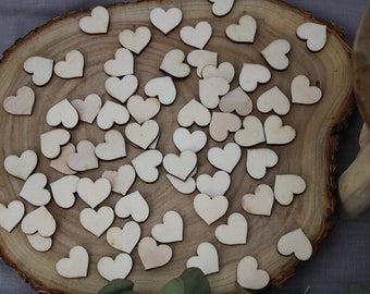 Scattered decoration hearts wood 100pcs. 2.5 cm wedding party