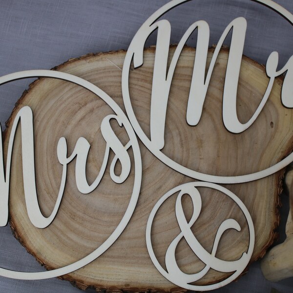 Holzringe "Mrs & Mr" Holz Stuhlschilder Hochzeit Dekoration