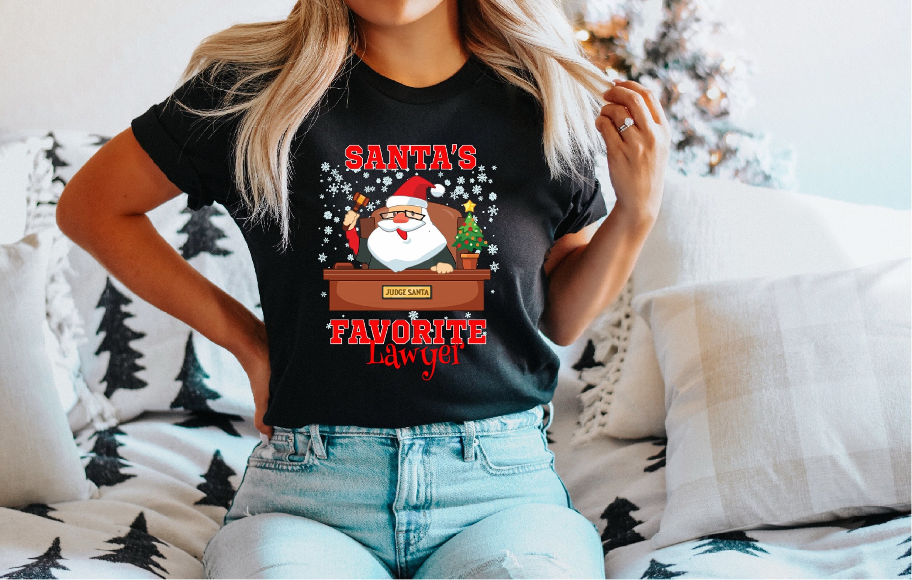 Discover Weihnachtsmanns Lieblingsanwalt Shirt