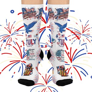 4th of July Patriotic Cushioned Crew Socks for Independence Day, Festive 4th of July Socks, Gift for Sock Lovers, Fireworks Design, [...]