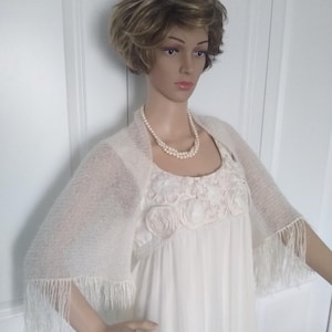 White Shrug &quot;Moonflower&quot; / Bridal Bolero / Cropped Cardigan / Hand Knitted / Ready to ship / Wearable Art