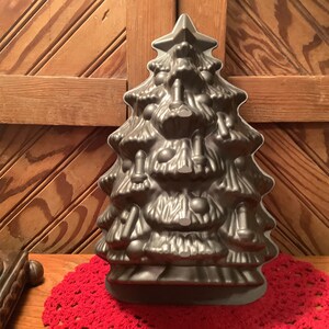 Nordic Ware Holiday Christmas Tree Cakelet Pan - Made in America