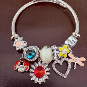 Pandora Style Beautiful Insects and Flowers Silver Plated Charm Bracelet