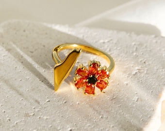 Palestine Watan Ring | Poppy Flower and Country Map Jewelry | Cultural Homeland Jewelry for Women | Palestinian Gift of Love