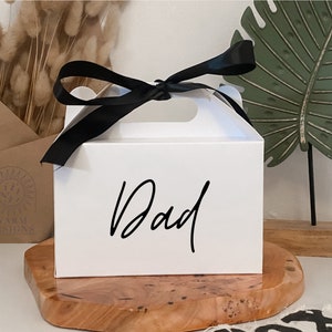 Personalised Dad Gift Box | Dad | Daddy, Dad, Father | Cute Personalised packaging | Complete Gift Wrap | Gift for Dad