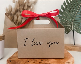 Personalised I Love You Gift Box | I LOVE YOU | Girlfriend, Boyfriend, Husband, Wife, Partner, Fiancé | Cute Personalised packaging