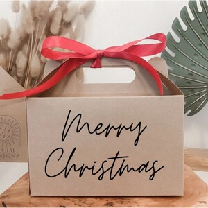 Personalised Merry Christmas Gift Box | MERRY CHRISTMAS | Girlfriend, Boyfriend, Husband, Wife, Partner, Fiancé | Personalised packaging