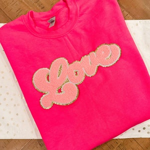Valentines sweatshirt, chenille letters, gift, cold weather, xoxo, Love, pink, red