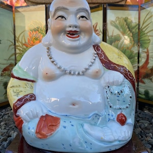 Chinese Vintage Porcelain Figurine, Laughing Sitting Buddha Statue, Happy Buddha, Hotei Famillie Rose, Porcelain Statue, Hand Made Painted
