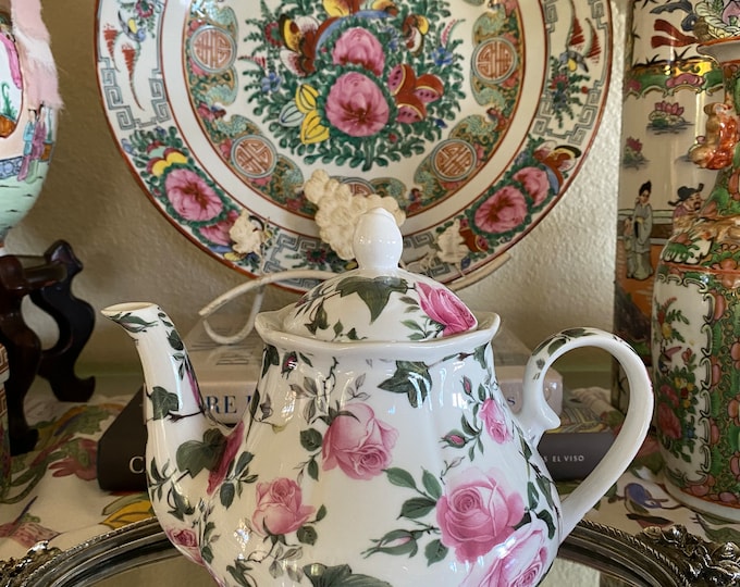 Flamingo Teapot / Kent Pottery / NEW / Kent Pottery / Pink Festive