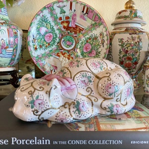 Vintage Chinese Sleeping Cat Floral Hand Painted Porcelain Statue Pink and Gold, Grandmillennial Chinoiserie Ceramic Kitten Figurine Pottery