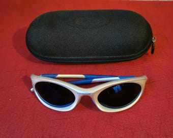 Seltene Vintage-Sonnenbrille Oakley Twenty Silver Blue