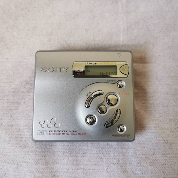 SONY MD Walkman シルバー Sony Walkman MZ-R909 Portable MD Player MDLP Silver Japan Used