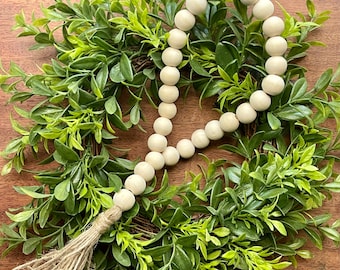 Casa de campo de madera Condal de lazo de guirnalda, Guirnalda de cuentas de madera natural, Decoración de boho, Decoración de bandeja escalonada, Decoración de estante, Borla de yute