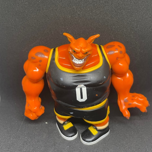 1996 Space Jam - Pound toy