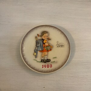 M.J. Hummel Goebel Collector&#39;s Annual Plate 1980 in original box