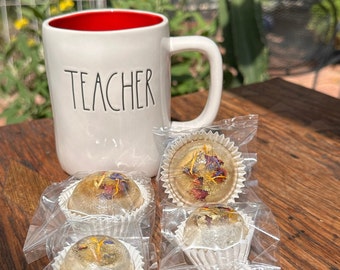 Tea Bombs - Mug with 4 Sweet Tea Bombs - TEACHER