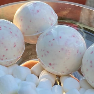 Hot Chocolate Bombs - Peppermint - Box of 4 Sweet Cocoa Bombs