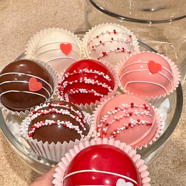 Bombas de Chocolate Caliente - Combo de San Valentín - Caja de 8 Bombas de Cacao Dulce