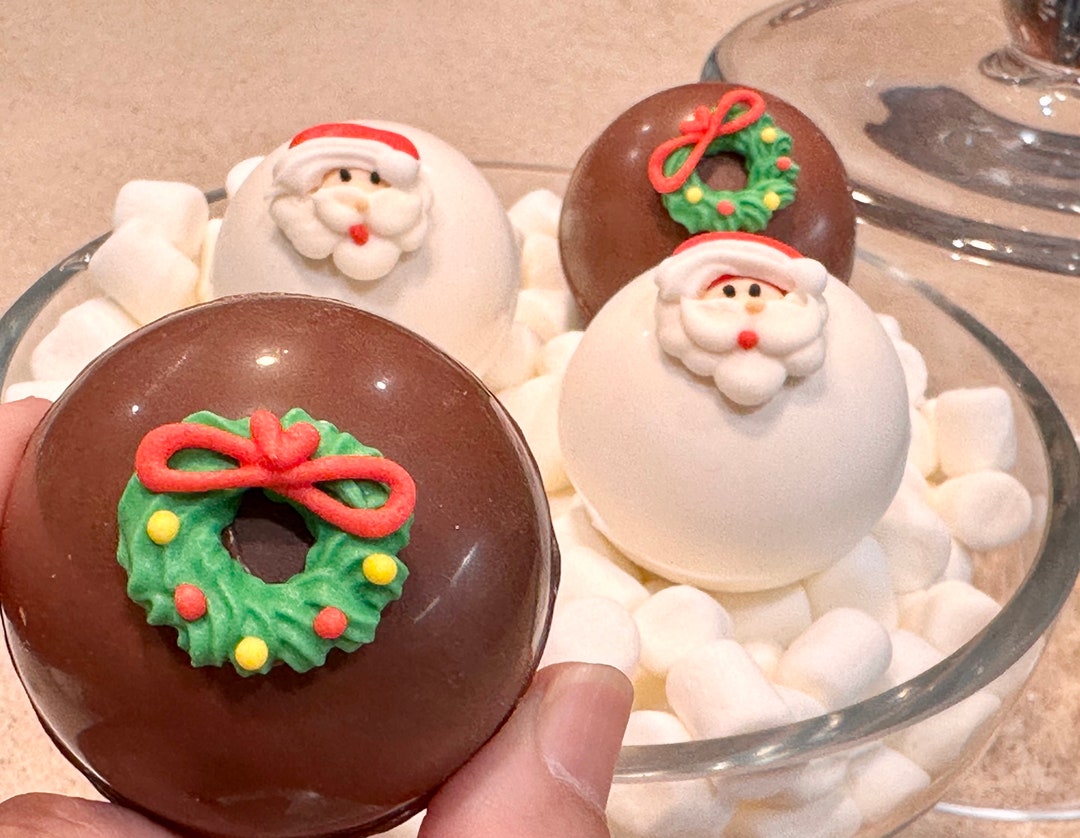 Holidays Hot Chocolate Bombs - Santas & Wreaths - Box of 4 Sweet Cocoa ...