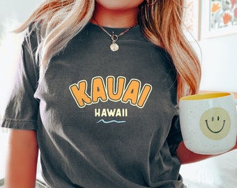 Kauai Hawaii Shirt Home State Tee Comfort Colors Women's Tshirts Oversized T-shirt Beach T Shirt Summer Tee Honolulu Tee Hibiscus Flower