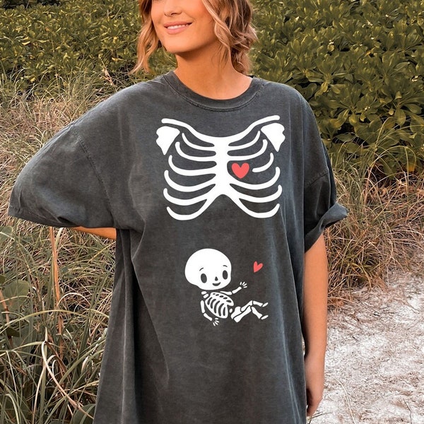 pregnant halloween skeleton shirt