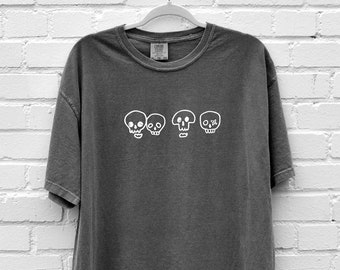 Camicia di Halloween Teschi Teschi Scheletri Scheletri Tshirt Stay Spooky Tee Spooky Season Fall Shirt Oversize (size up) Tshirt Comfort Colors