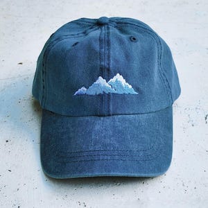 Mountains Mountain Embroidered Hat Nature Outdoor Hiking Cotton Dad Hat Baseball Cap Summer Vacation Hat Pigment Dyed