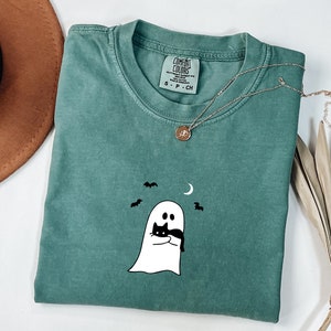 Halloween Shirt Geist schwarze Katze Spooky Shirt Halloween T-Shirt Boo Herbst Frauen Shirts T-Shirts Tshirt Komfort Farben Oversized Tee