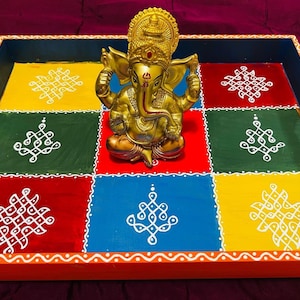 12/16 large Kolam designed wood tray / pooja samagri holder / housewarming gift