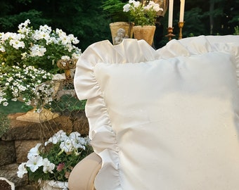 18&quot; x 18&quot; Outdoor Ruffle Throw Pillow Cover, Shabby Chic