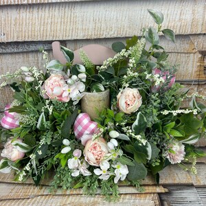 Floral farmhouse decoration with candle, pink floral centerpiece, shabby floral decor, Gift for her, Housewarming gift, French Country Decor