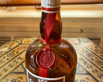 Grand Marnier leere Flasche, leere Likörflasche.
