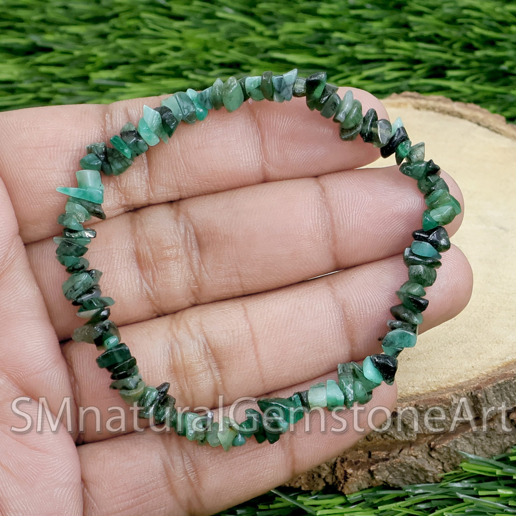 Natural Emerald Beaded Stretch Bracelet: Raw Gemstone Chips