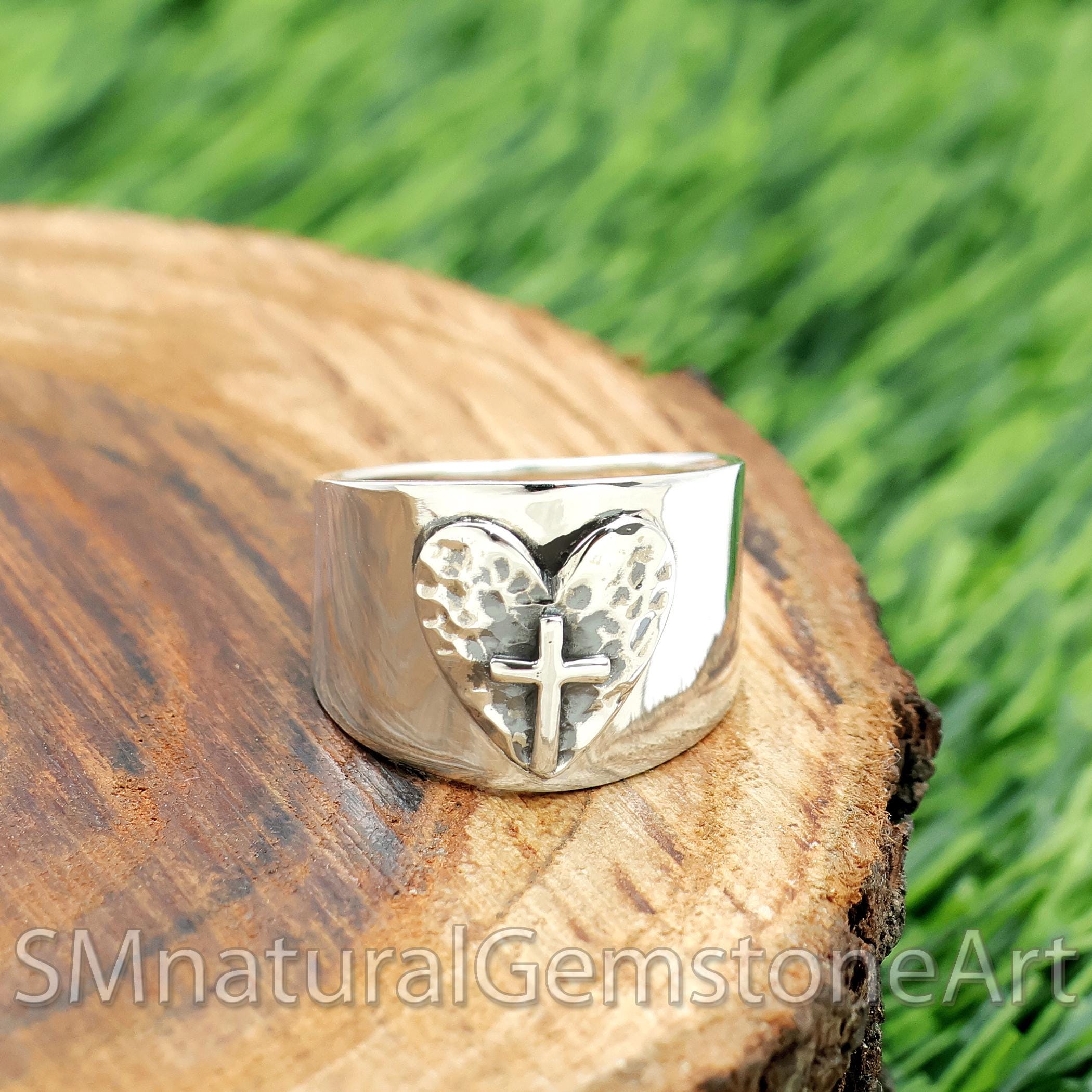 スターリングシルバーのハート＆クロスリング：ゴシック宗教バンド