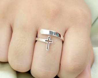 Bague croix en argent sterling : bijoux religieux minimalistes