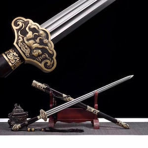 Handmade Damascus Steel Chinese Sword: Ebony Scabbard, Copper Mounts