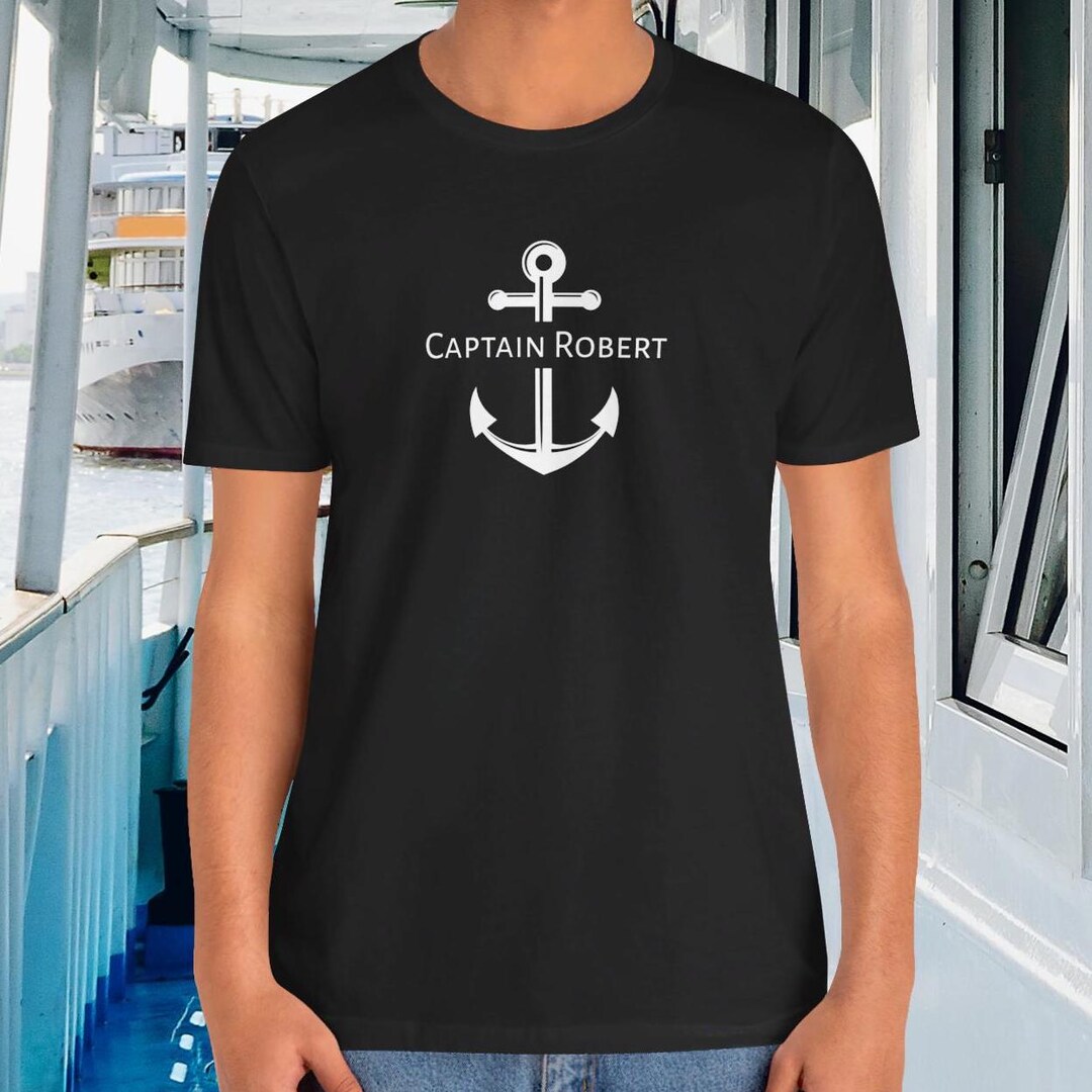 Navi Da Crociera E Barca A Vela Di Lusso In Porto Fotografia Stock