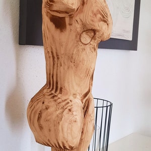 Holzskulptur Kettensägenschnitzereien Handgemacht Bild 3