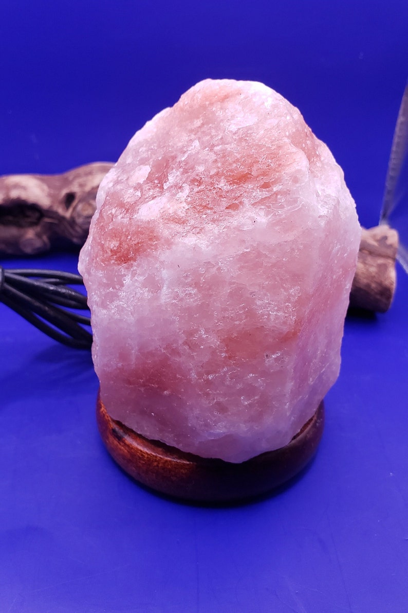 Bring serenity anywhere with this USB Himalayan Pink Salt Lamp, hand-carved from genuine Himalayan salt crystals. Compact and portable, it’s perfect for your desk, nightstand, or meditation space—just plug it into any USB port and enjoy its soothing glow.