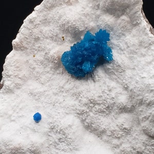 3&quot; Tall Rare Cavansite Free Standing Mineral Specimen Home Accents Crystal Home Décor Gift for Rock Lover Collectible Crystal Cluster