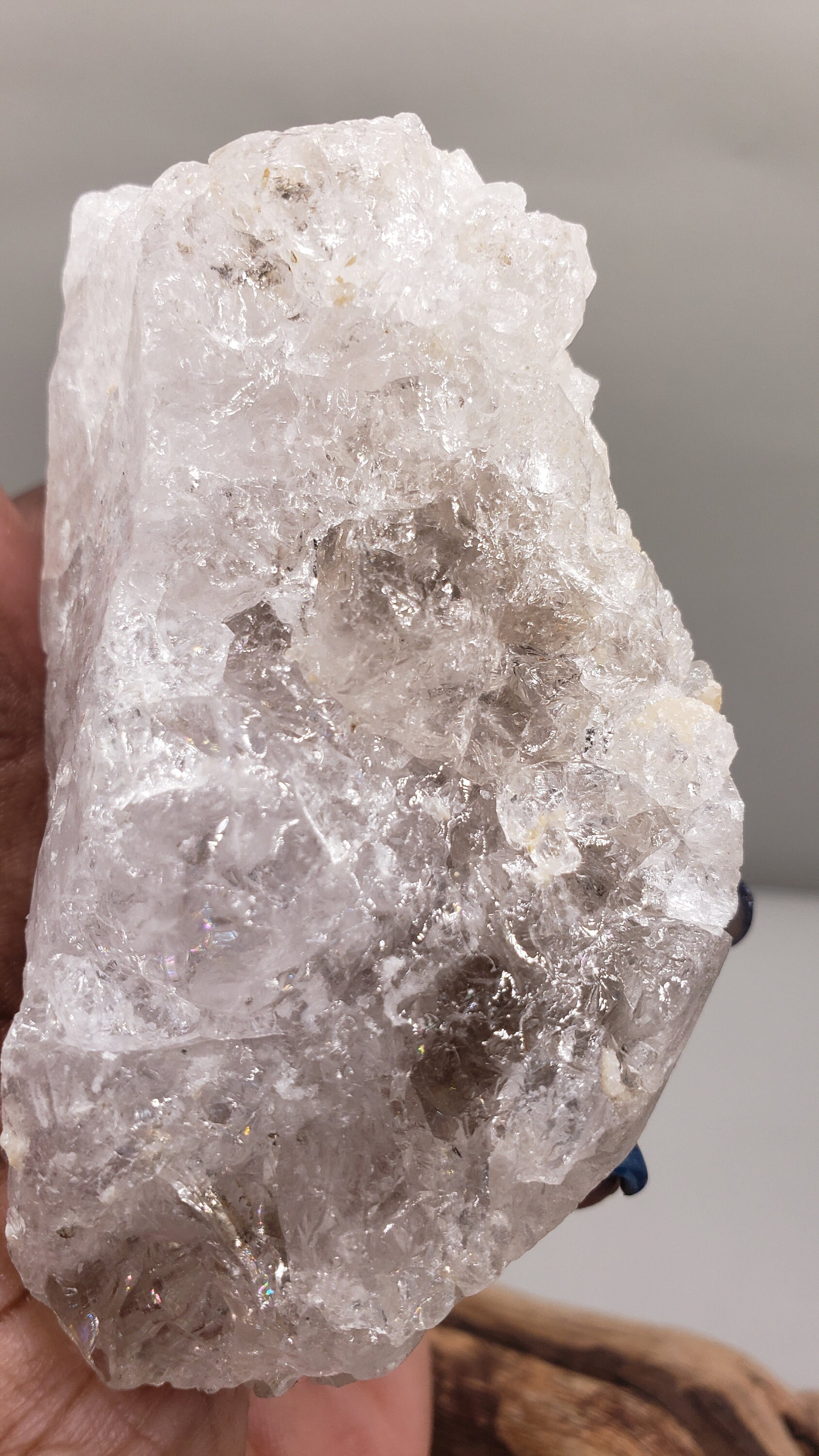 Striking Clear Quartz With Rainbow Flash Rock Crystal Master Healer ...