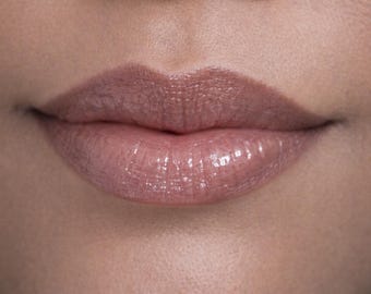 Klart läppglans med hög glans | Återfuktande, icke-klibbigt läppglans | Iced Out nyans #20