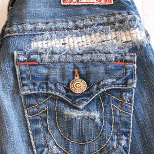 True Religion Jeans for Ladies, EXTREME DISTRESSED, W26 L30